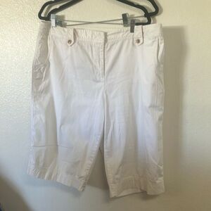 FINAL MARKDOWN Ladies George capris 18w